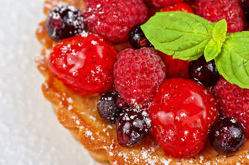 Image showing Cake with fresh berries