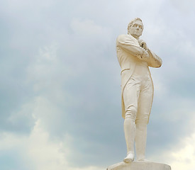 Image showing Tomas Stamford Raffles monument