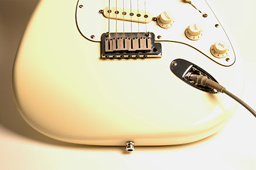 Image showing white guitar