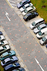 Image showing Cars in carpark

