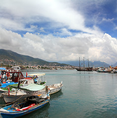 Image showing bay with boats in Alanya