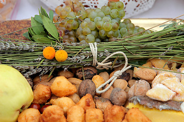 Image showing Fall arrangement with fruits and vegetables