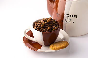 Image showing Cup of roasted brown coffee beans