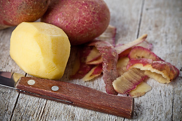 Image showing healthy organic peeled potatoes