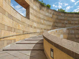 Image showing Neue Staatsgalerie in Stuttgart