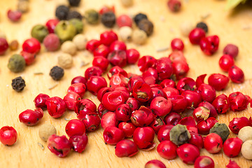 Image showing Dry multicolored peppercorn