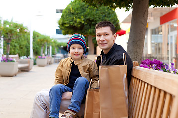 Image showing family shopping