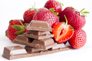 Image showing chocholate with strawberry cream 