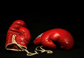 Image showing two red boxing gloves