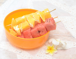 Image showing fruit kebab