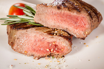 Image showing Succulent medium rare beef steak