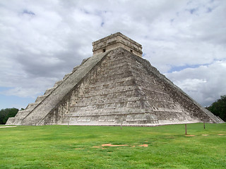 Image showing El Castillo in Chichen Itza