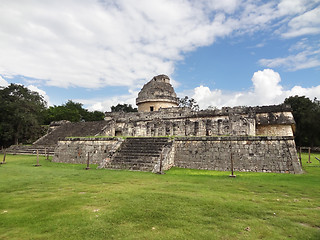 Image showing El Caracol observatory temple in Chichen Itza