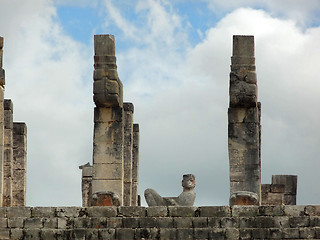 Image showing Temple of the Warriors detail in Chichen Itza