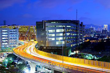 Image showing Highway pass through city