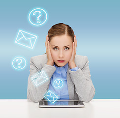 Image showing smiling businesswoman with tablet pc