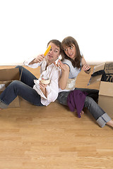 Image showing couple moving in appartment