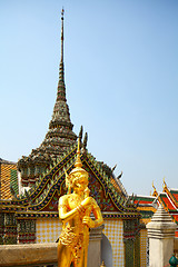 Image showing Statue in grand palace in Bangkok