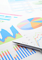 Image showing Data chart and pen