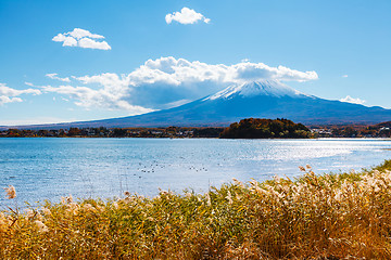 Image showing Mt. Fuji and lake