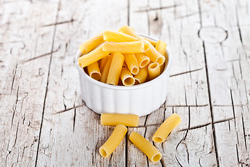 Image showing uncooked pasta in a bowl