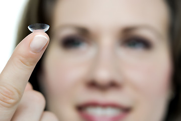 Image showing Woman with contact lense