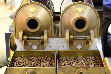 Image showing old cafe beans machine 