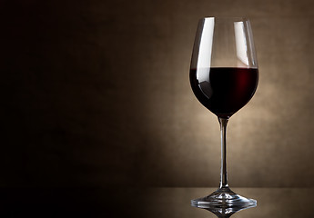 Image showing Dry red wine