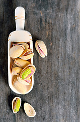 Image showing pistachios with shell