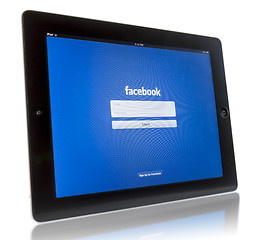 Image showing Facebook on iPad 3