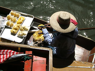Image showing Woman at Thai floating market