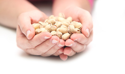 Image showing pistachios 