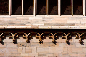 Image showing italy church  rose window  the front    in milan and column