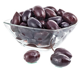 Image showing shiny black olives