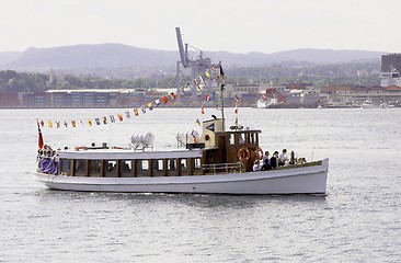 Image showing Party boat