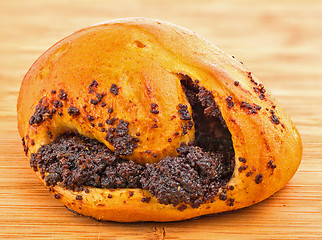 Image showing bun with poppy seeds