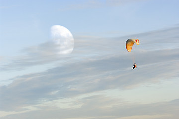 Image showing Paragliding 