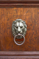 Image showing Old Door knoker