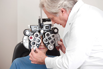 Image showing Optometrist doing Sight Testing