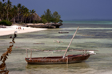 Image showing people cabin costline boat 