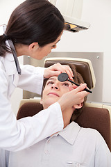 Image showing Optometrist doing Sight Testing