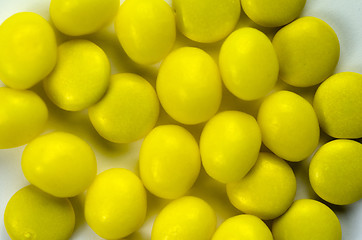 Image showing Yellow confection
