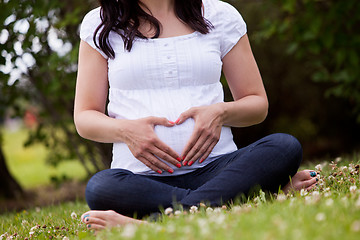 Image showing Faceless Pregnant Woman