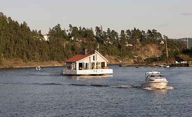 Image showing Houseboat