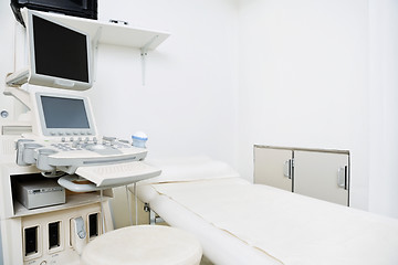 Image showing Clinic With Ultrasound Machine And Bed