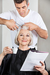 Image showing Customer Having Haircut At Parlor