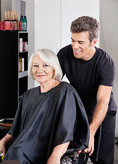 Image showing Client With Hairstylist Standing Behind