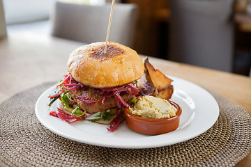 Image showing Vegetarian Falafel Burger