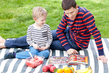 Image showing family picnic