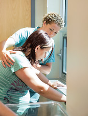 Image showing Pregnant Mother Having Contraction in Hospital